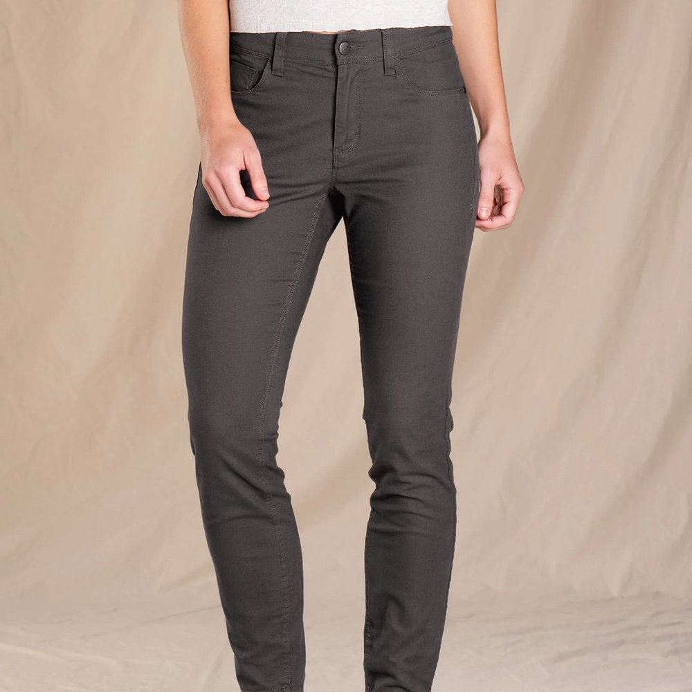 Toad&Co Women's Skinny Pants in Charcoal Gray